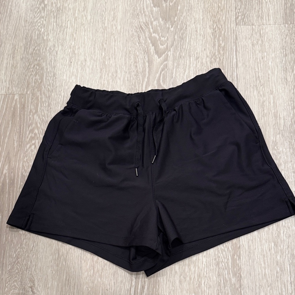 Old Navy Powersoft Go Dry High Rise athletic short